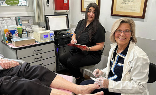 Bloomfield NJ Foot Doctor Rosa Roman