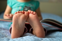 Are Babies Born with Flat Feet?